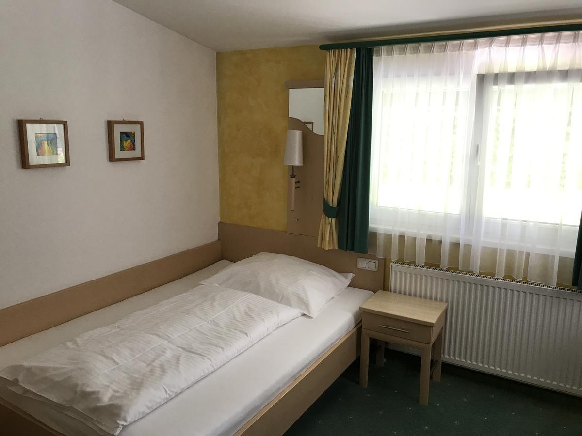 Gasthof "Zur Kanne" Markt Sankt Florian Extérieur photo